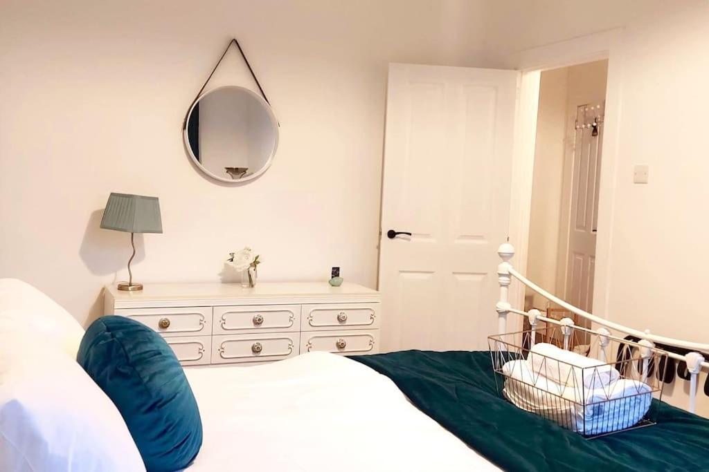 Flat 12A - Central, Modern, Bright Apartment With Free Wifi Oban Exterior foto